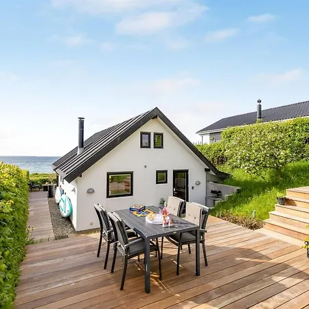 Femija - 50m From The Sea By Interhome Feriehus
